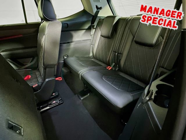 Used 2025 Volkswagen Atlas SEL Premium R-Line image 28