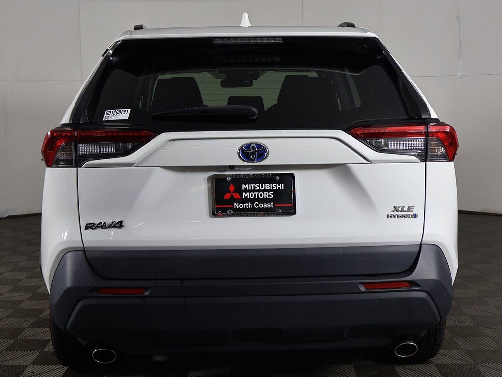 Used 2020 Toyota RAV4 XLE w/ Convenience Package AWD/4WD image 11