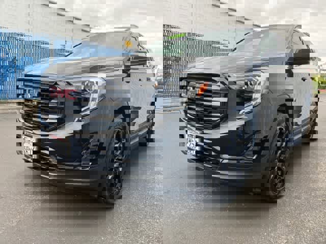 Used 2021 GMC Terrain SLE w/ Elevation Edition image 9