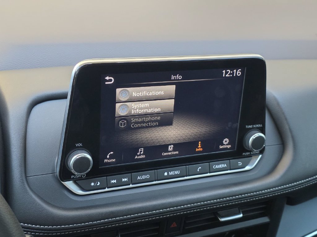 Used 2023 Nissan Rogue S FWD image 14