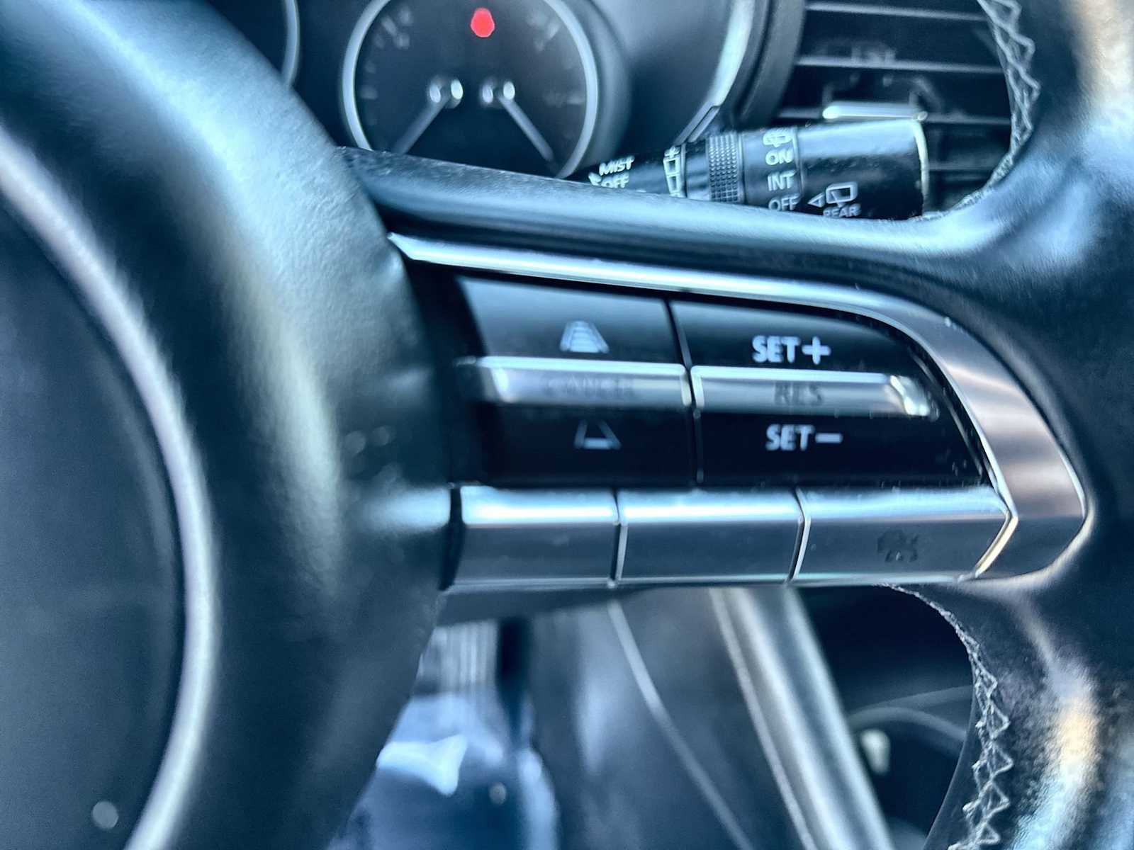 Used 2022 MAZDA MAZDA3 s image 24