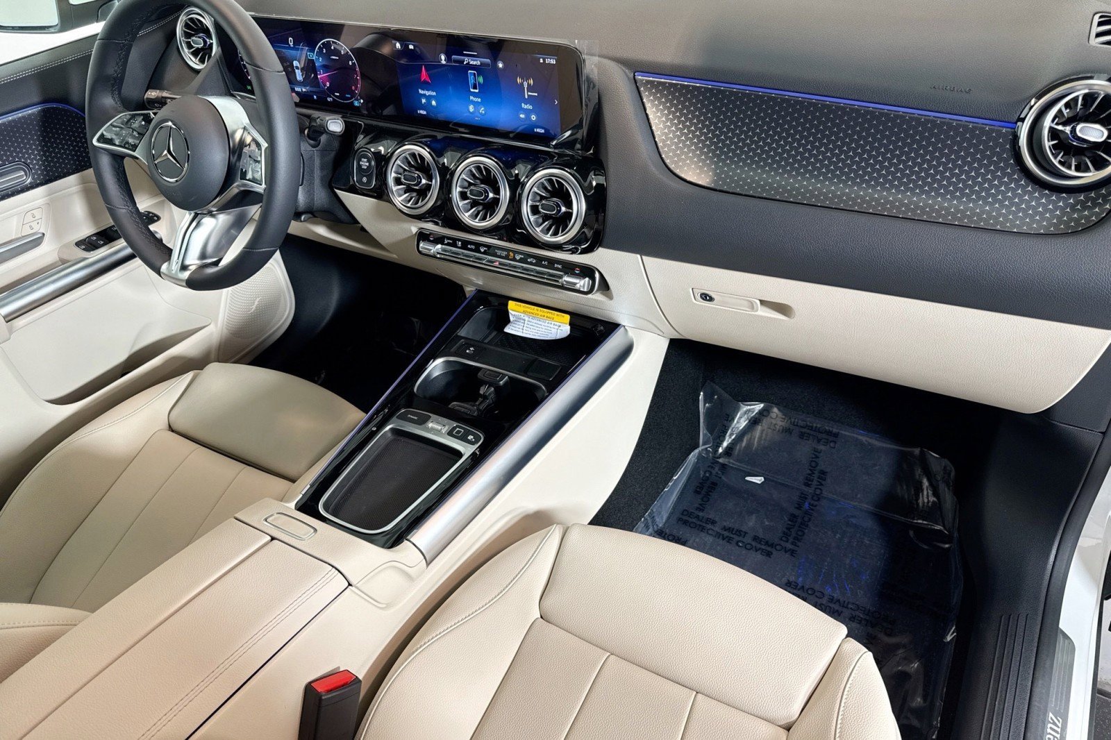 New 2025 Mercedes-Benz GLA 250 image 26