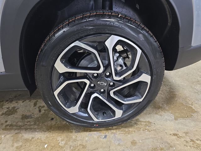 New 2026 Chevrolet Trax RS w/ Driver Confidence Package image 32
