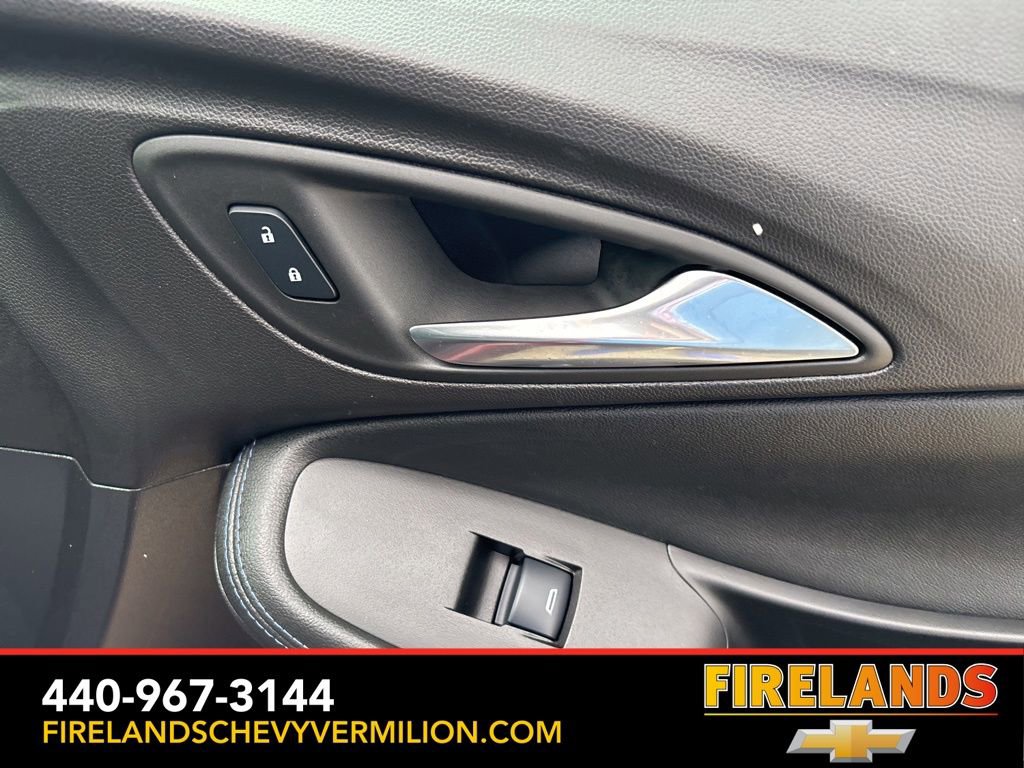 Used 2025 Buick Encore GX Sport Touring FWD image 26