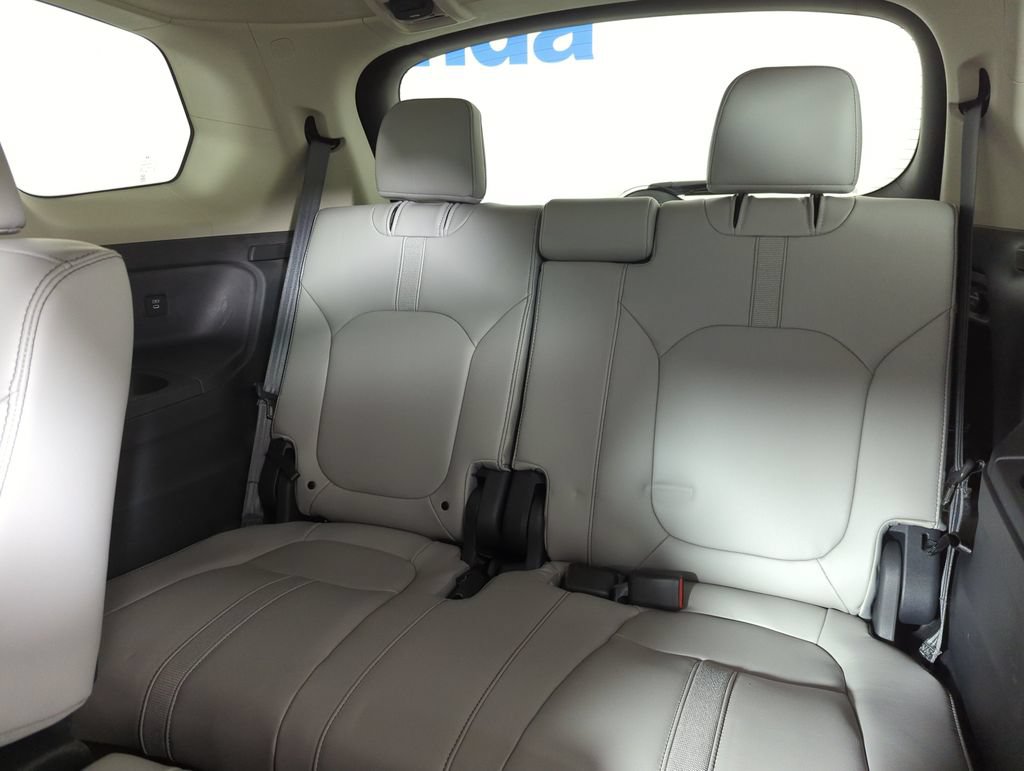 Certified 2025 Honda Pilot EX-L image 34