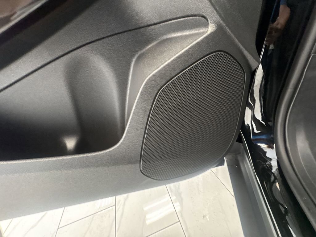 New 2026 Chevrolet Trax LT FWD image 25