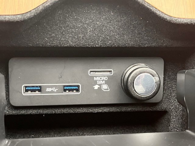 Used 2019 Land Rover Range Rover Long Wheelbase Autobiography image 23