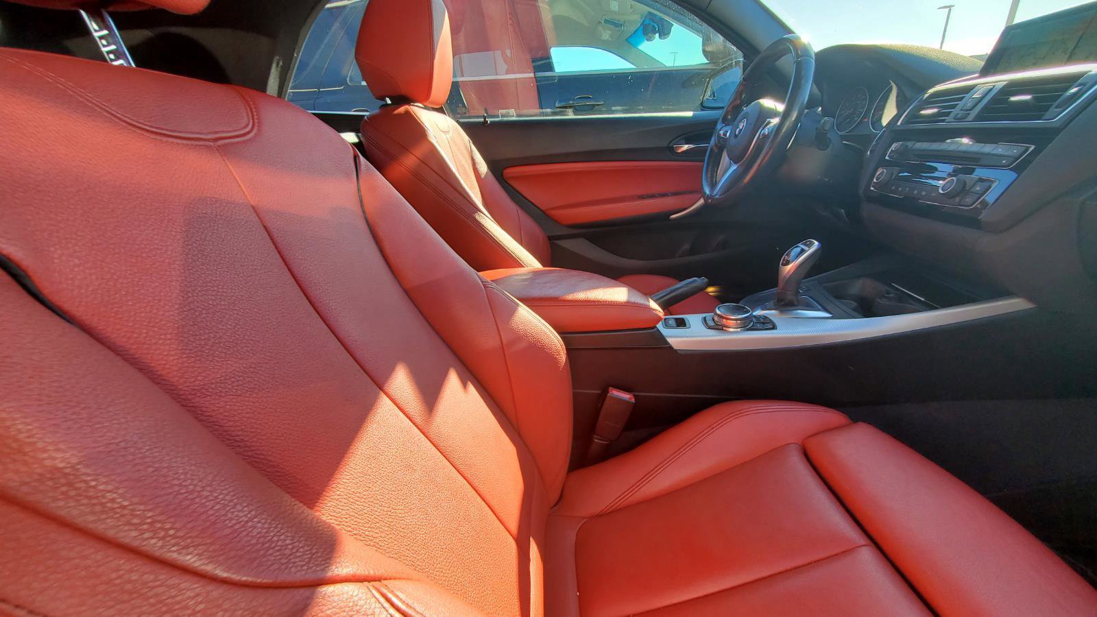 Used 2015 BMW M235i Convertible image 4