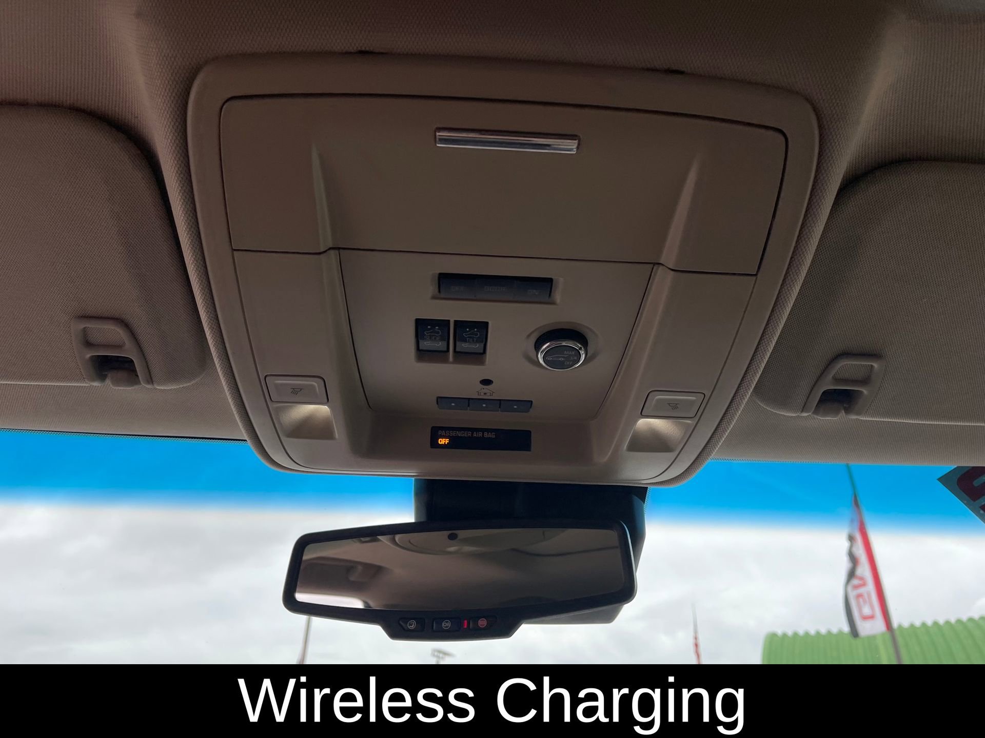 Used 2016 GMC Yukon XL SLT w/ Open Road Package image 19