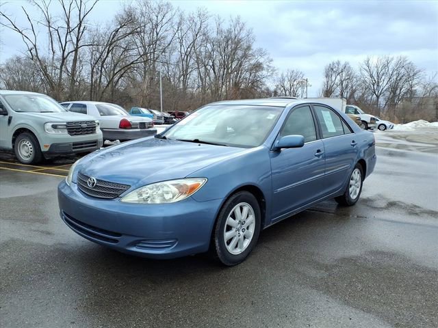 Used 2002 Toyota Camry XLE image 3