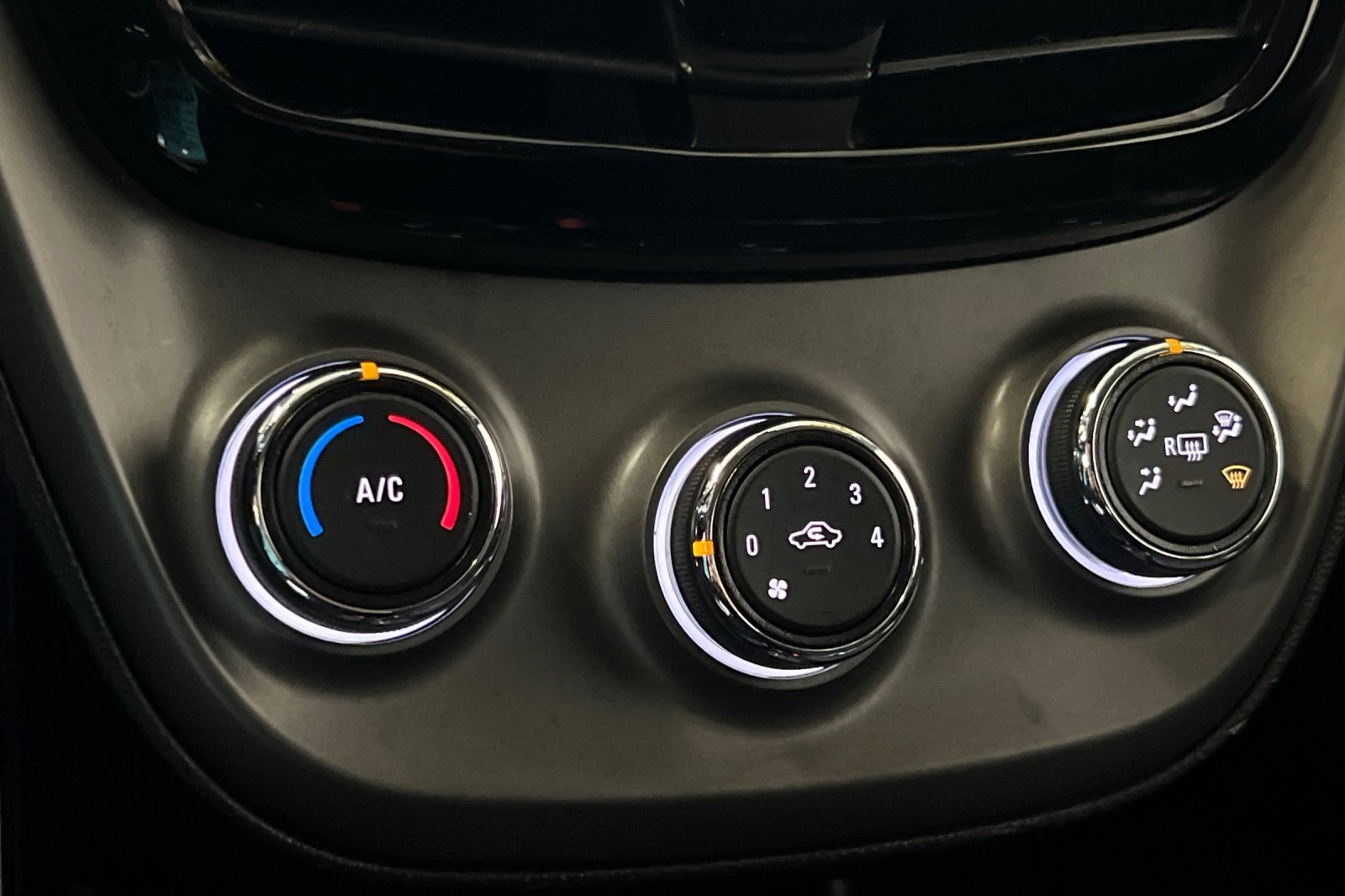 Used 2021 Chevrolet Spark LT image 27