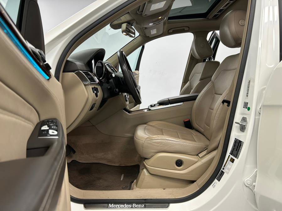 Used 2014 Mercedes-Benz ML 550 4MATIC image 34