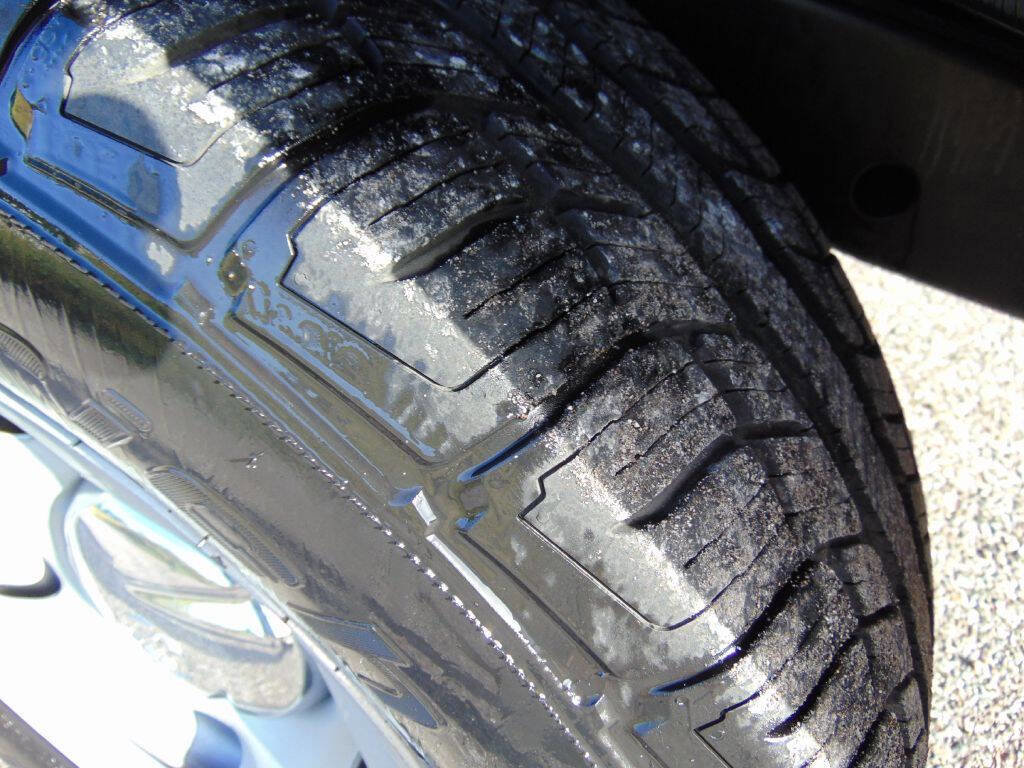 Used 2005 Toyota Sequoia SR5 image 8