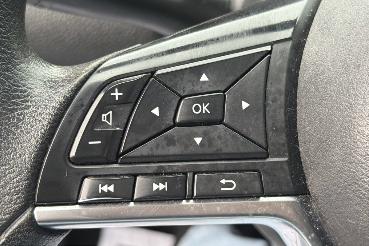Used 2019 Nissan Rogue Sport S FWD image 28
