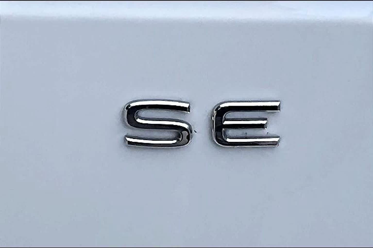 Used 2024 Volkswagen Atlas SE AWD/4WD image 31