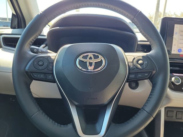 Used 2025 Toyota Corolla Cross LE FWD image 22