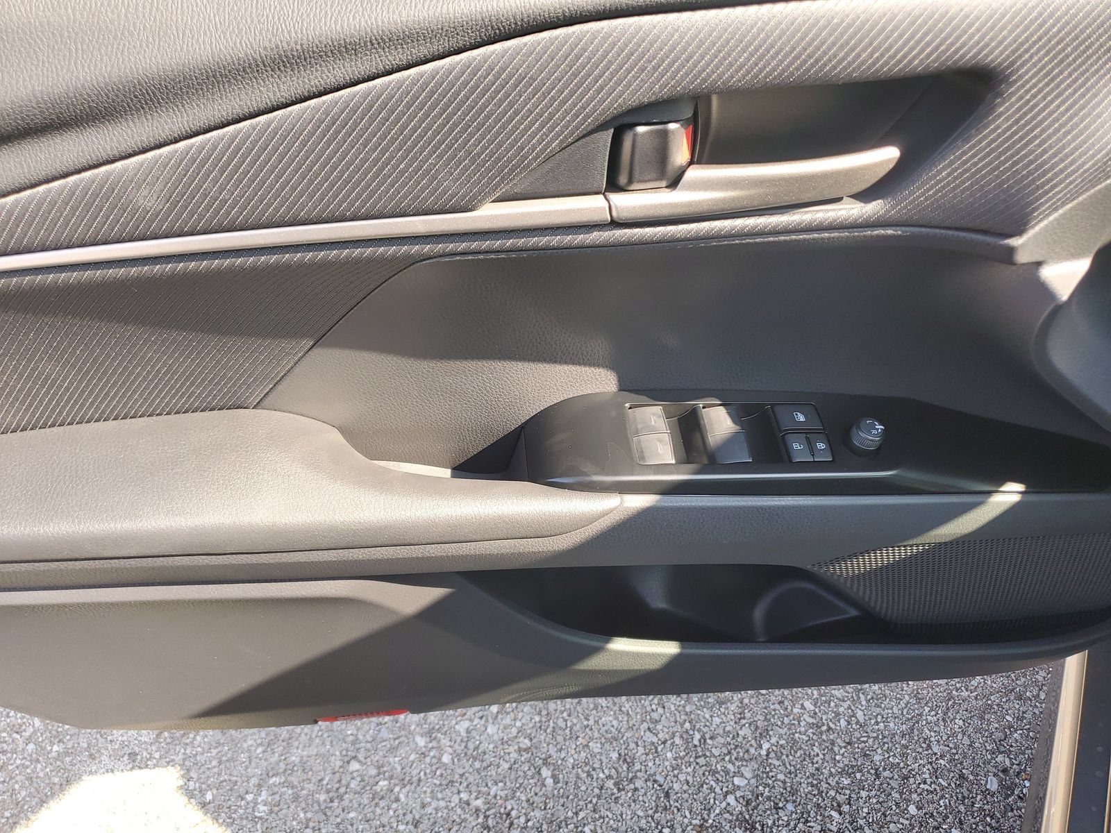 New 2026 Toyota Camry SE w/ Convenience Package FWD image 19