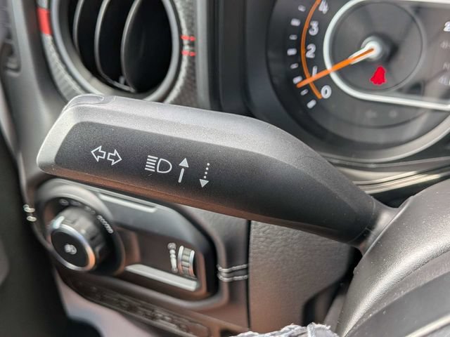 Certified 2025 Jeep Wrangler Rubicon w/ Safety Group AWD/4WD image 29