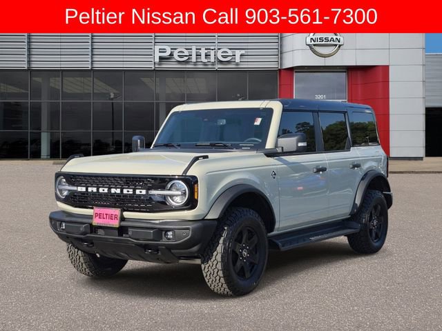 Used 2025 Ford Bronco Outer Banks AWD/4WD image 3
