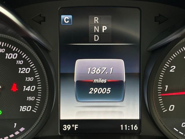 Used 2019 Mercedes-Benz GLC 300 4MATIC image 30