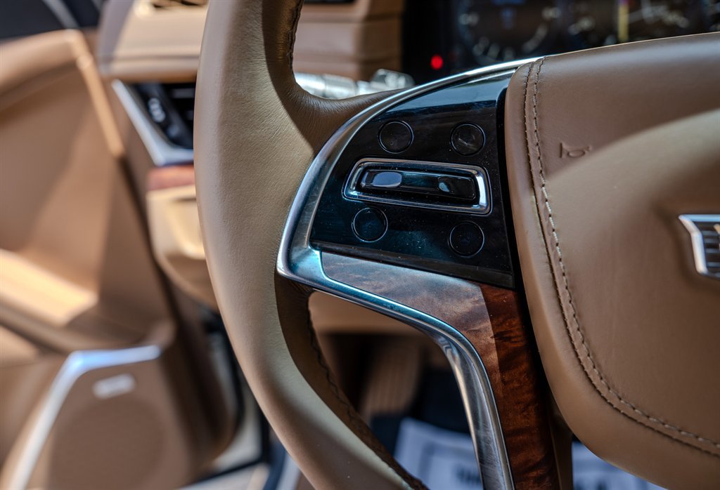 Used 2015 Cadillac Escalade ESV Platinum AWD/4WD image 16