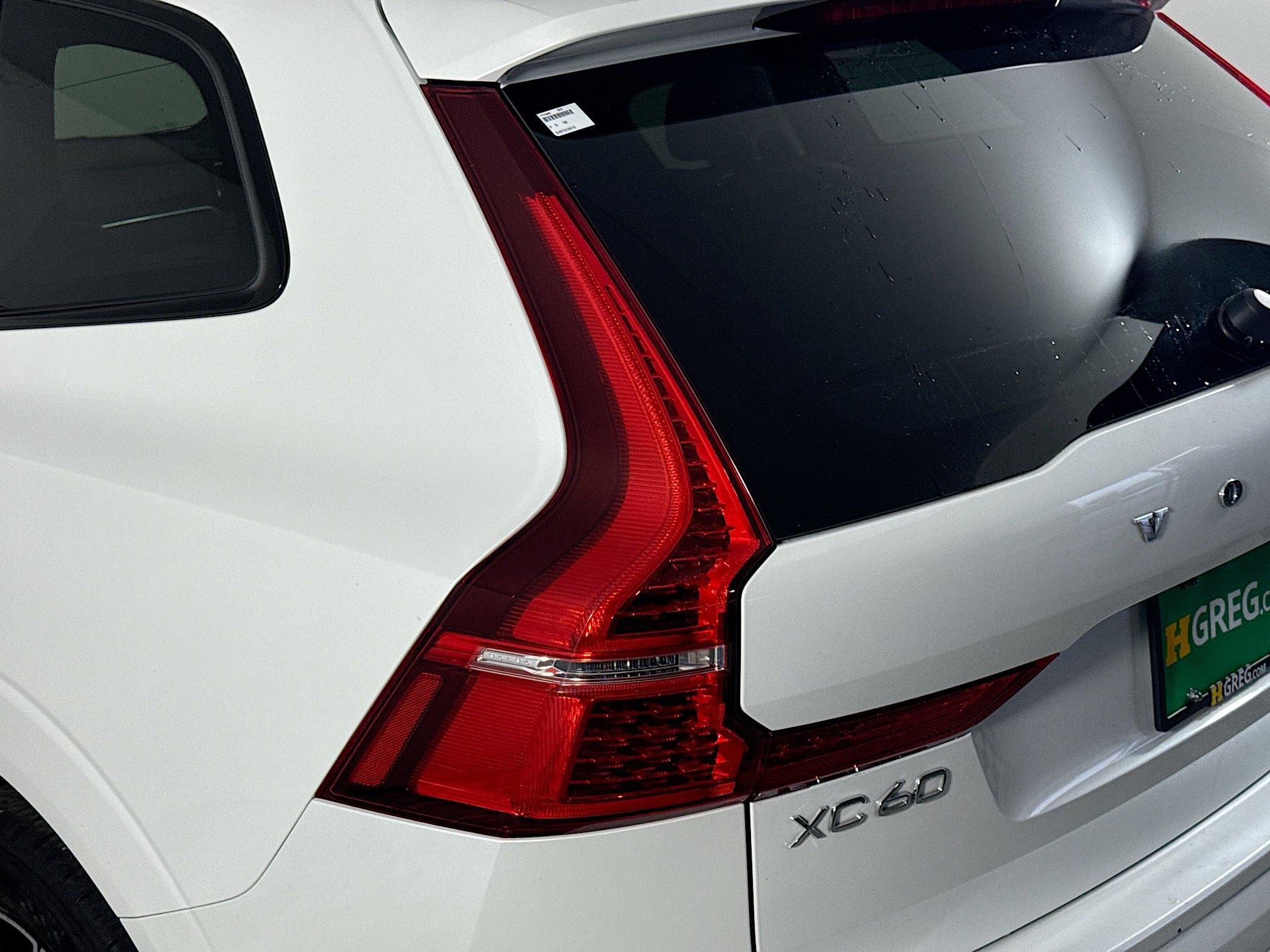 Used 2024 Volvo XC60 B5 Plus image 36