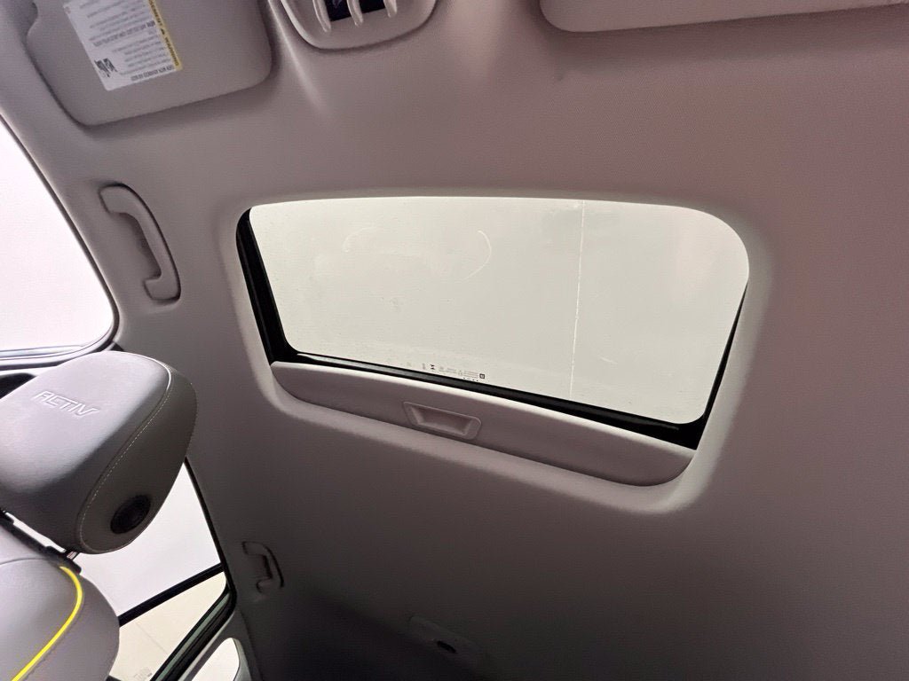 New 2026 Chevrolet Trax ACTIV w/ Sunroof Package FWD image 27