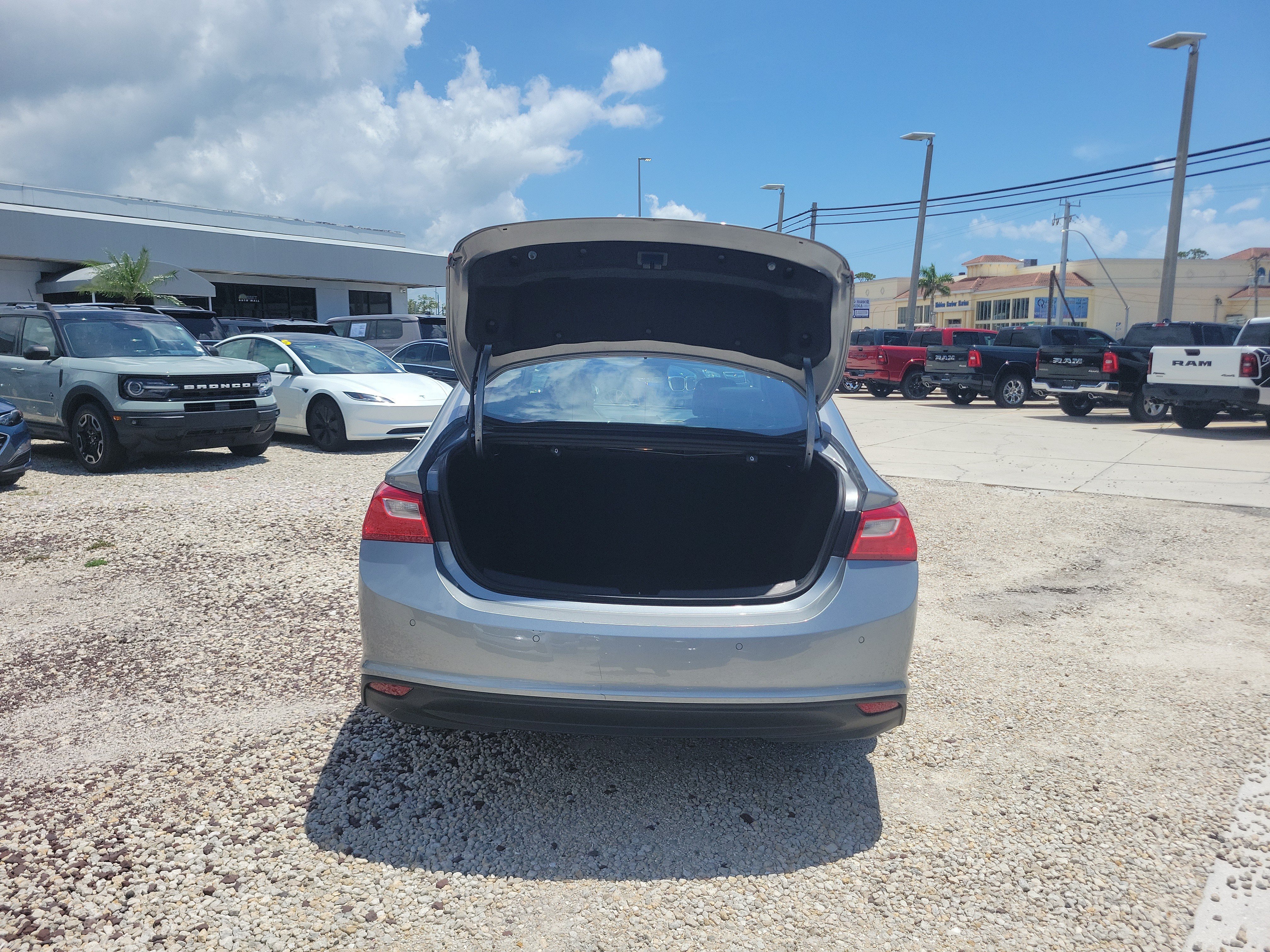 Used 2024 Chevrolet Malibu LT FWD image 10