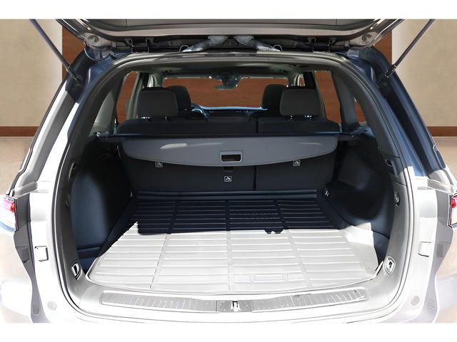 Used 2025 Jeep Grand Cherokee Laredo X image 18