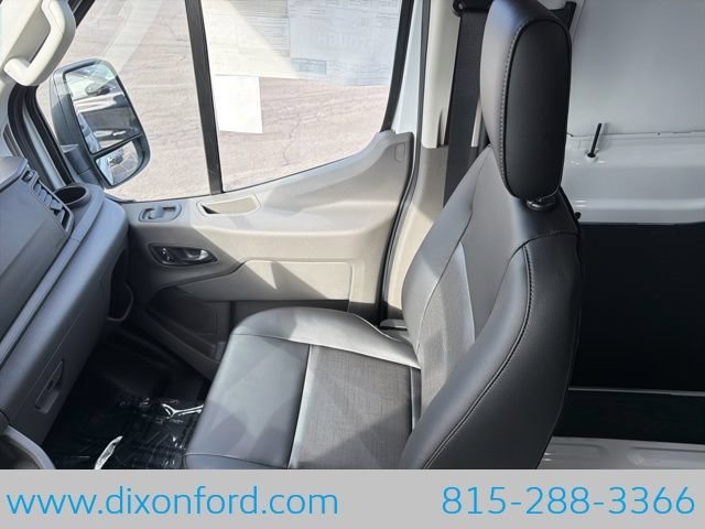 New 2026 Ford Transit 250 148 Medium Roof RWD image 17