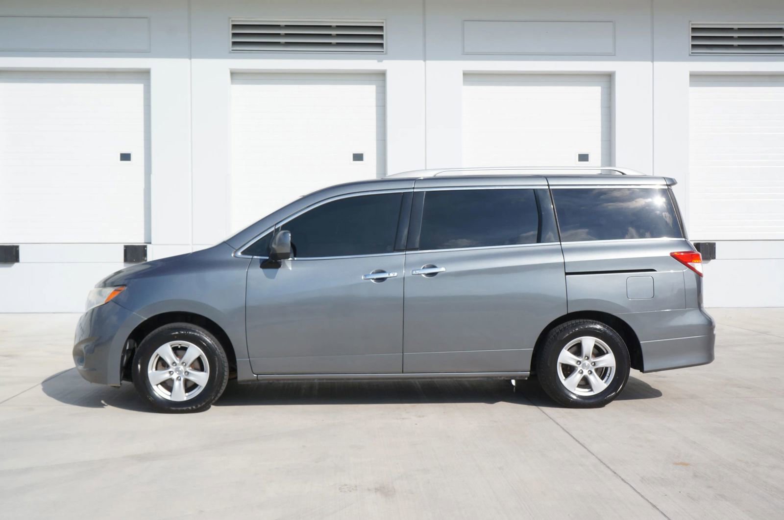 Used 2016 Nissan Quest SV image 7