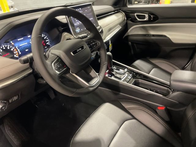 New 2025 Jeep Compass Limited image 21