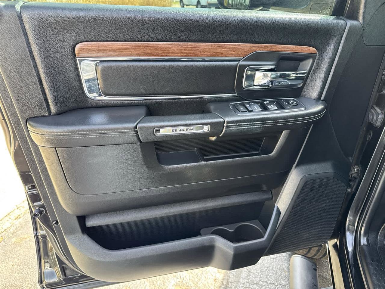 Used 2017 RAM 3500 Laramie w/ Sport Appearance Group image 17