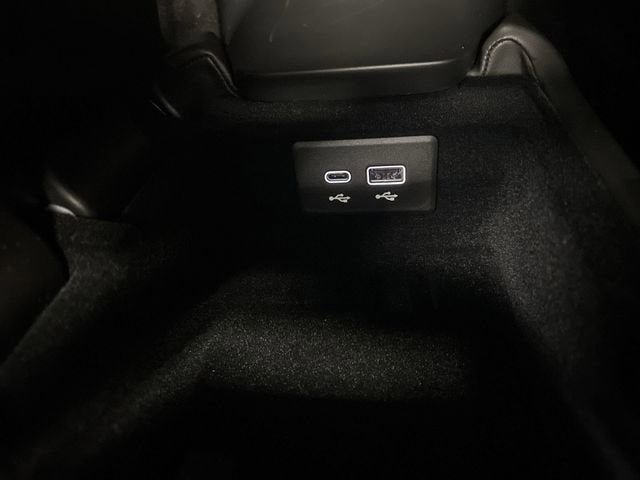 Certified 2026 Chevrolet Corvette Stingray Coupe RWD image 32