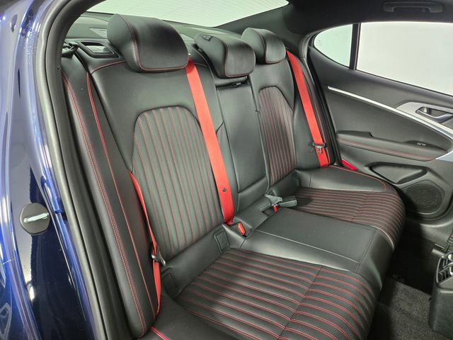 Used 2023 Genesis G70 2.0T w/ Sport Prestige Package image 17