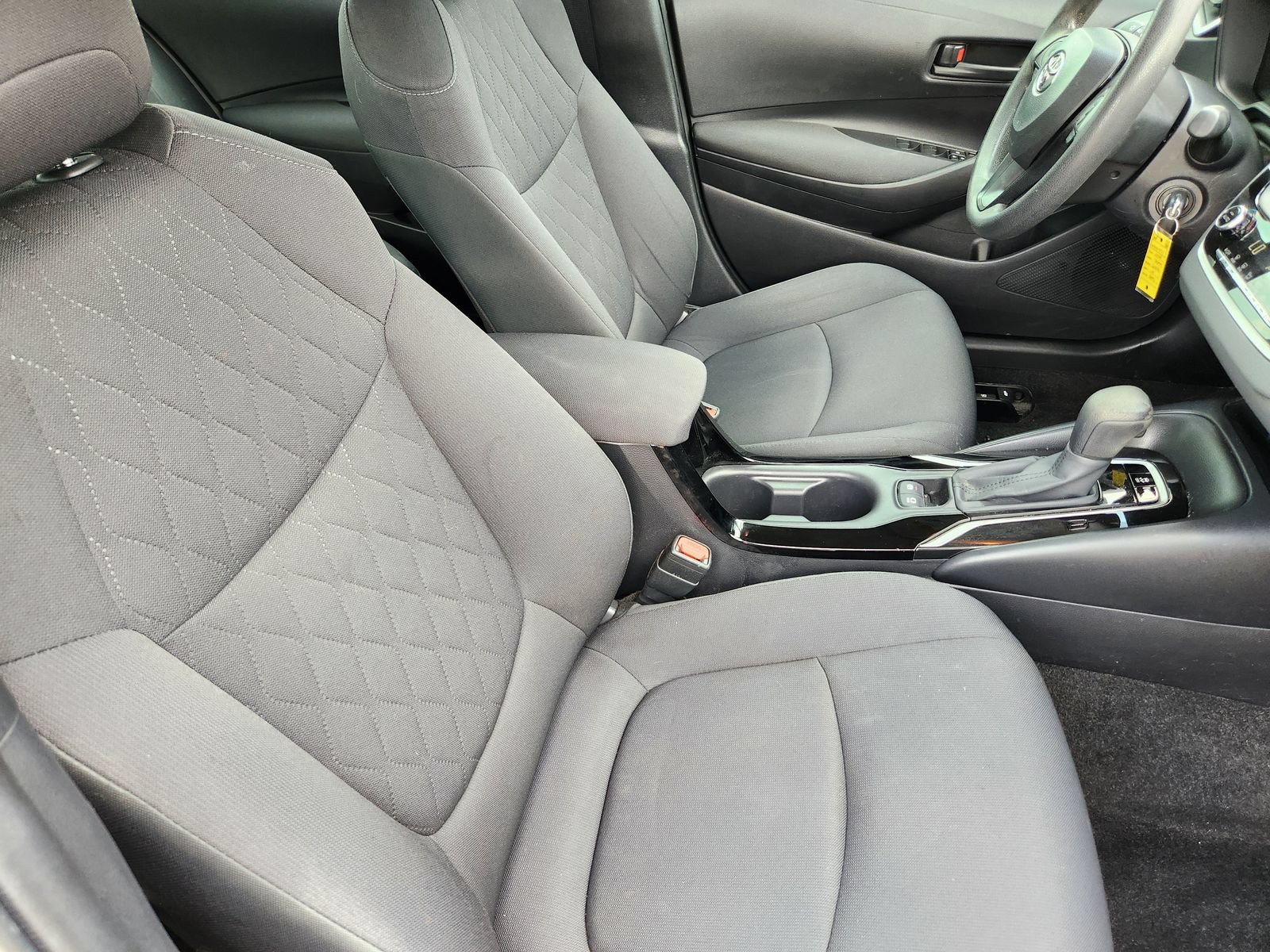 Used 2022 Toyota Corolla LE FWD image 23