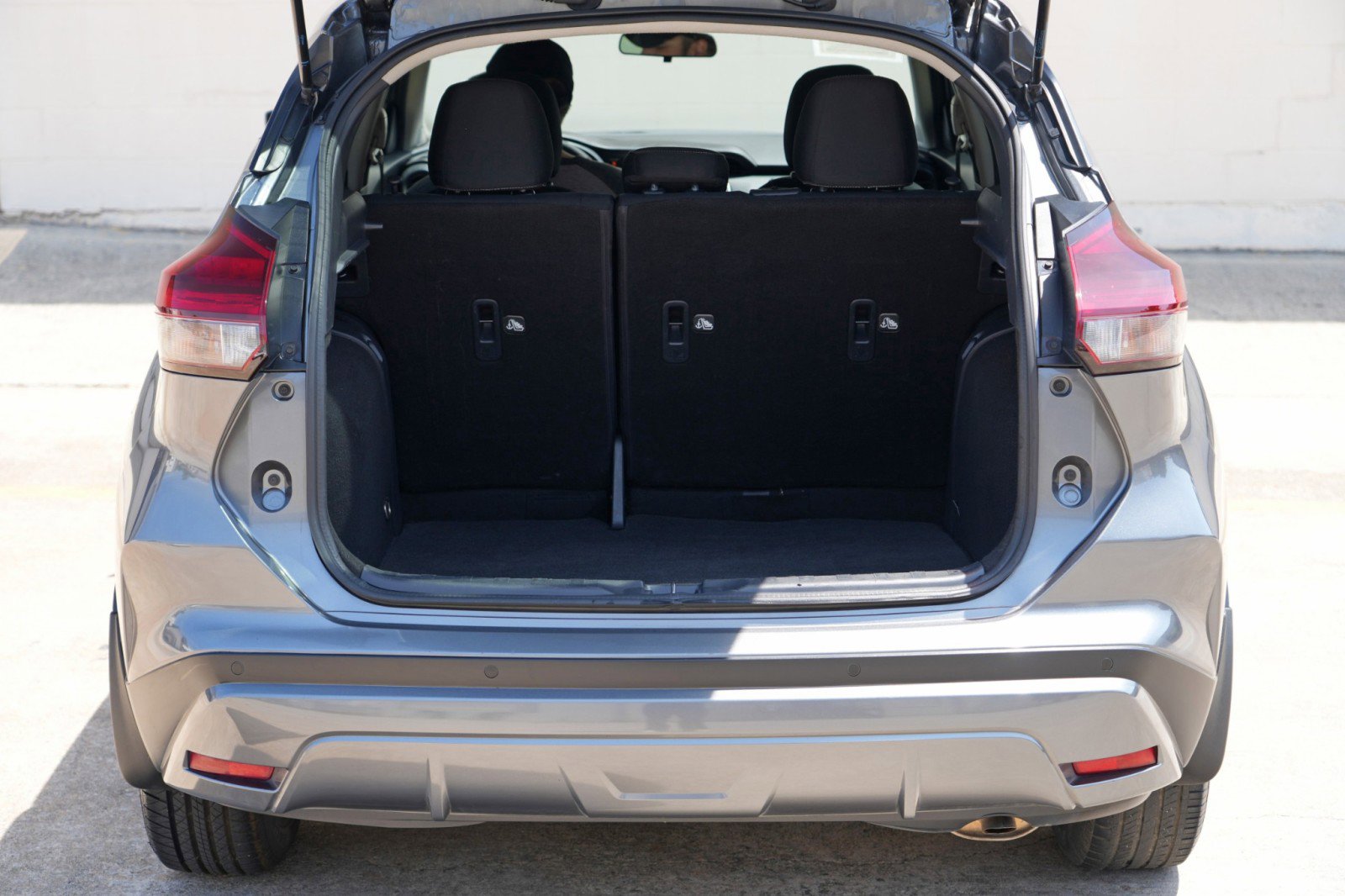 Used 2021 Nissan Kicks S FWD image 9
