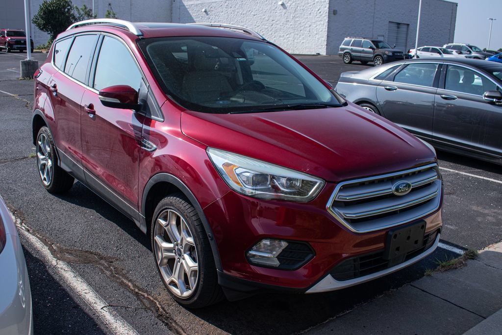 Used 2019 Ford Escape Titanium FWD image 3