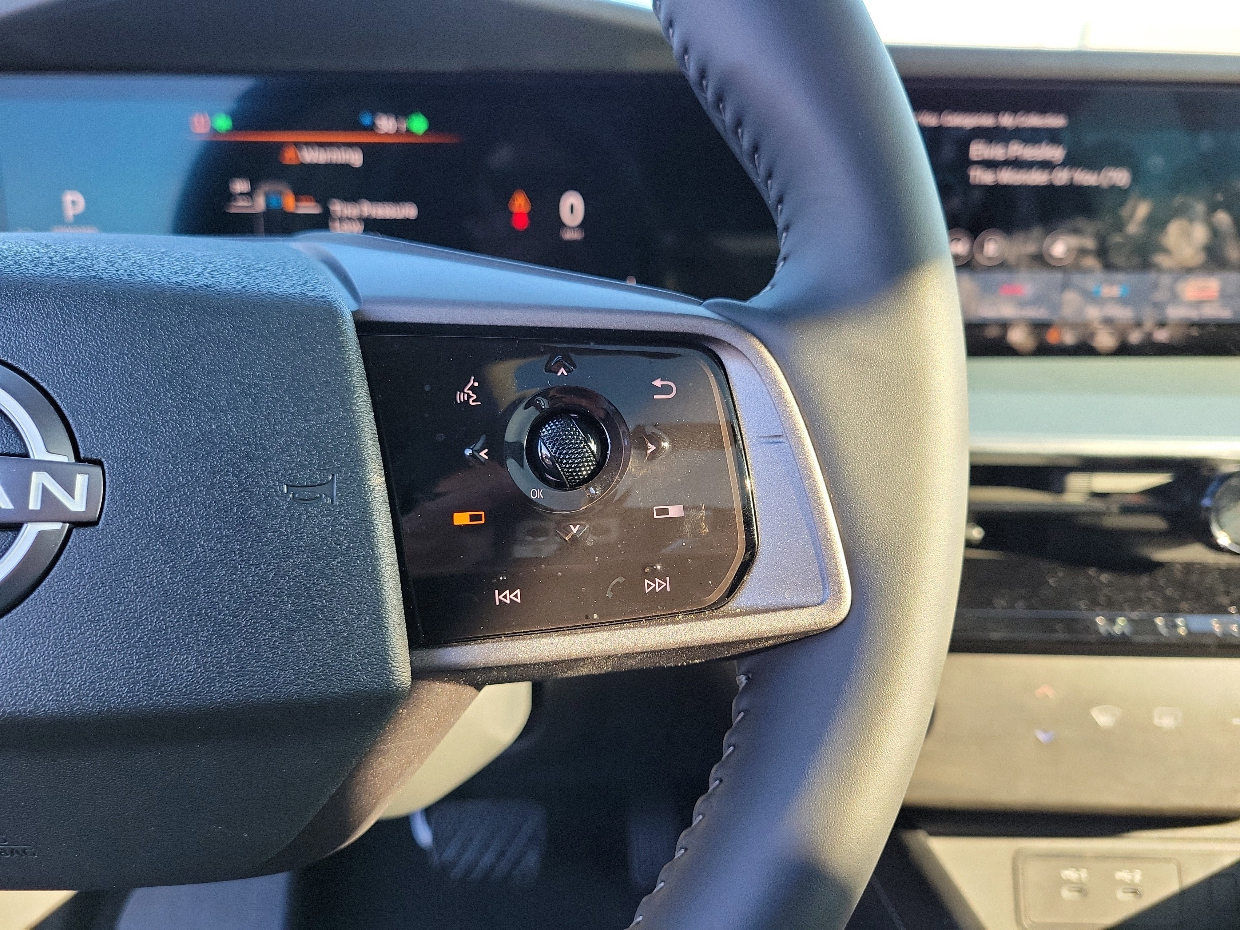 Certified 2025 Nissan Murano SL AWD/4WD image 24