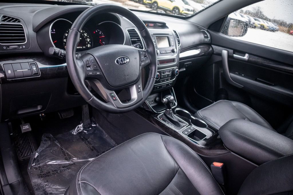 Used 2015 Kia Sorento EX image 8