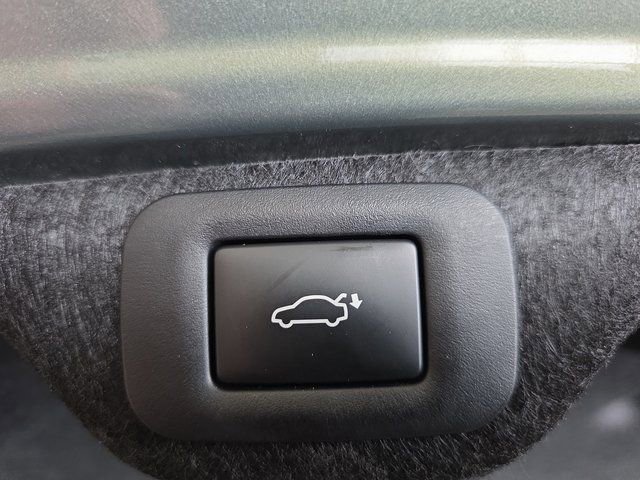 Certified 2025 Lexus ES 300h w/ Premium Package image 13