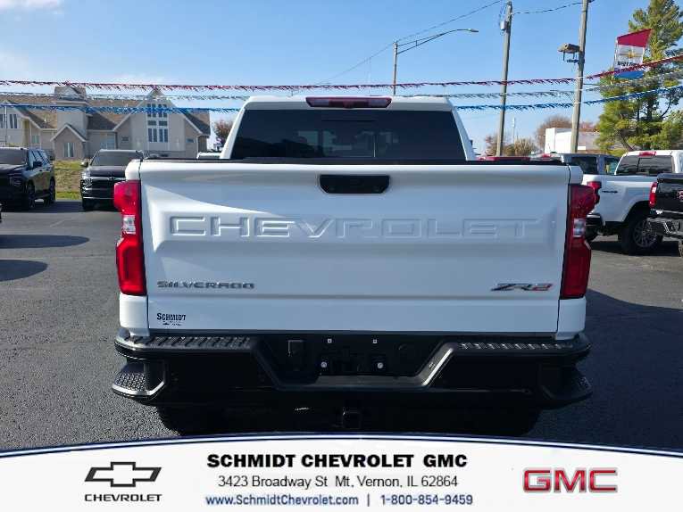 Used 2024 Chevrolet Silverado 1500 ZR2 image 6