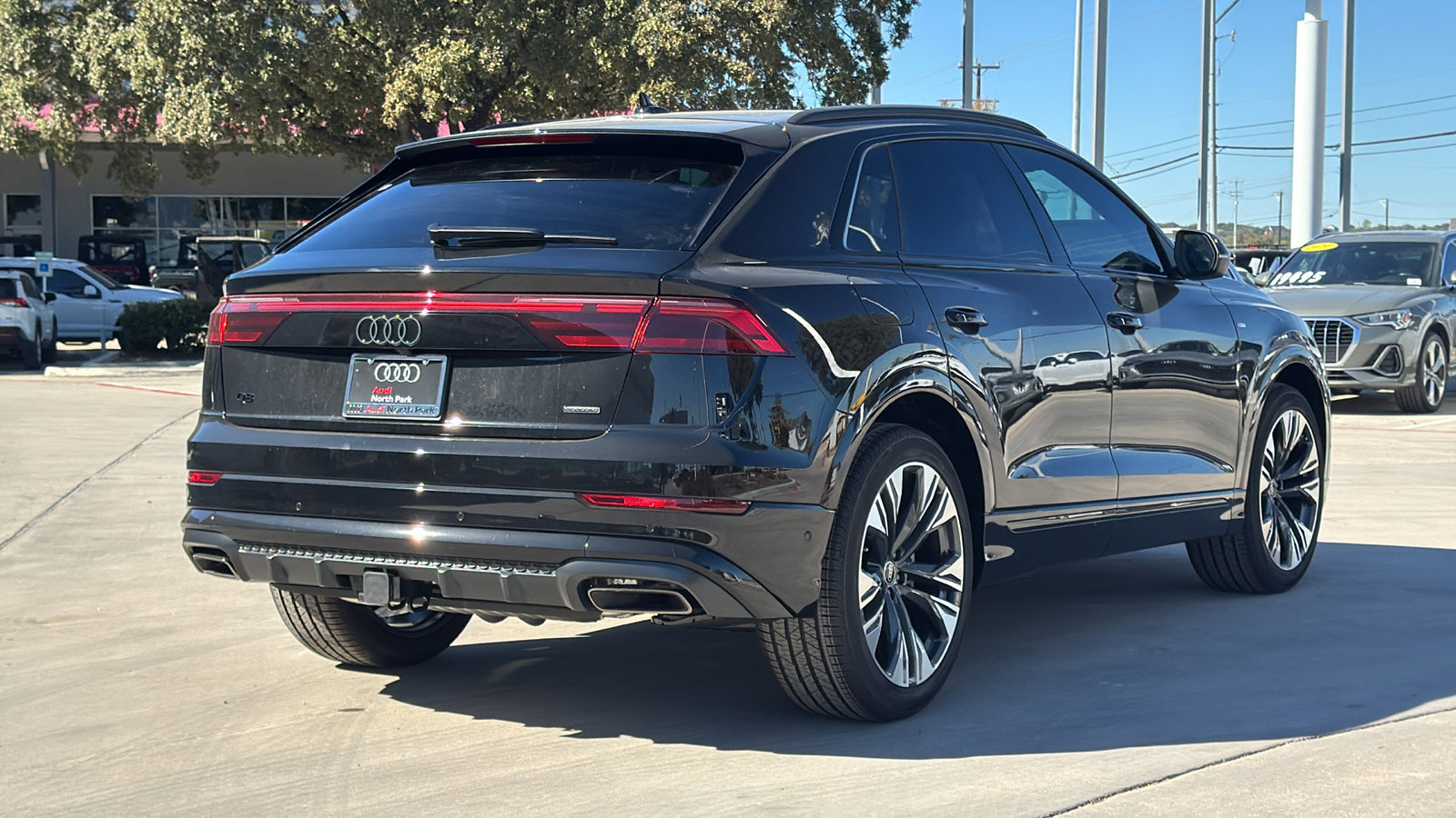 New 2026 Audi Q8 Premium Plus image 7