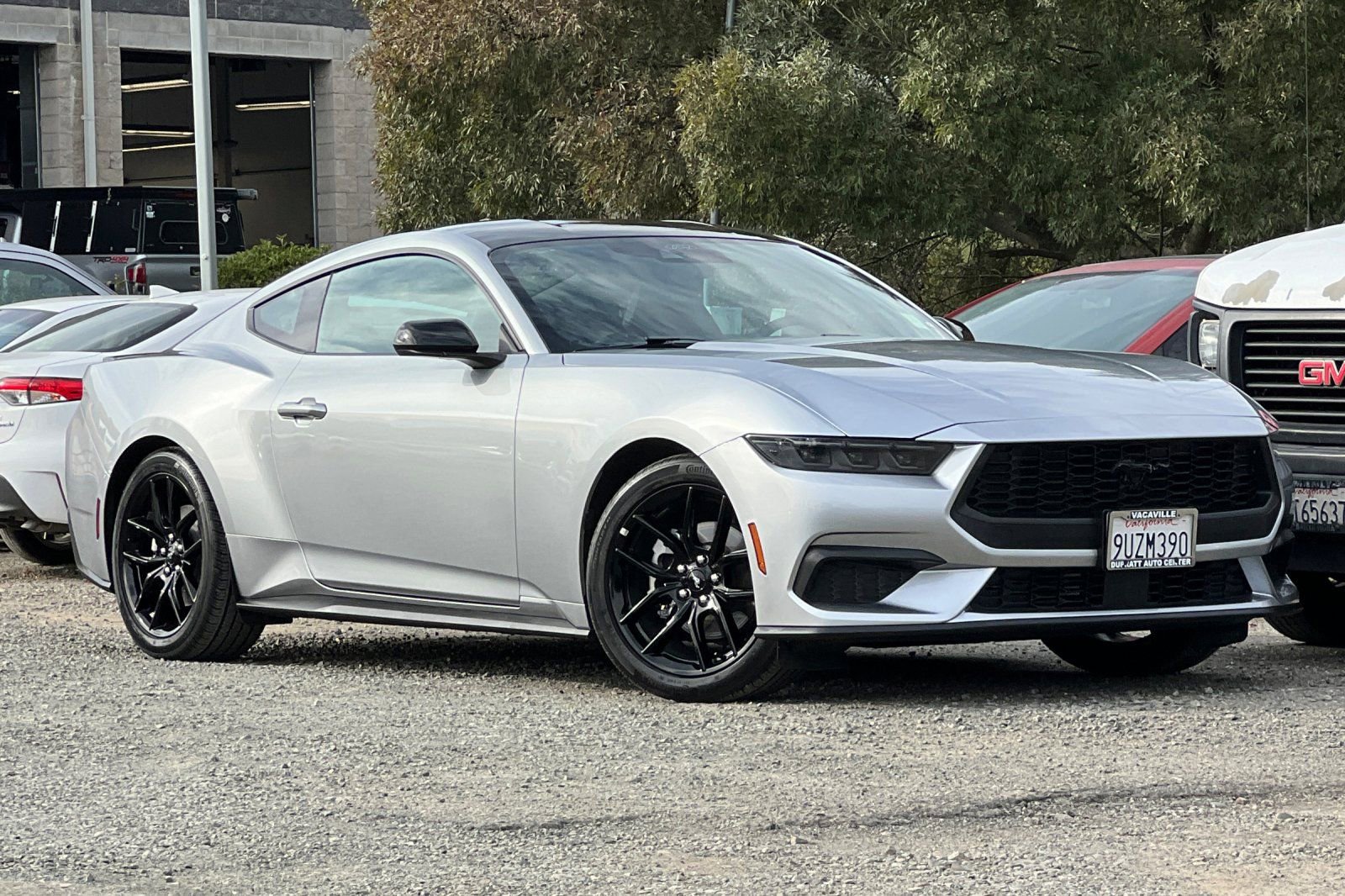 Used 2025 Ford Mustang EcoBoost image 2