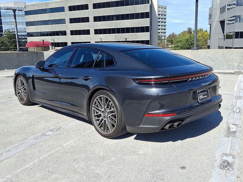 Used 2024 Porsche Panamera image 3