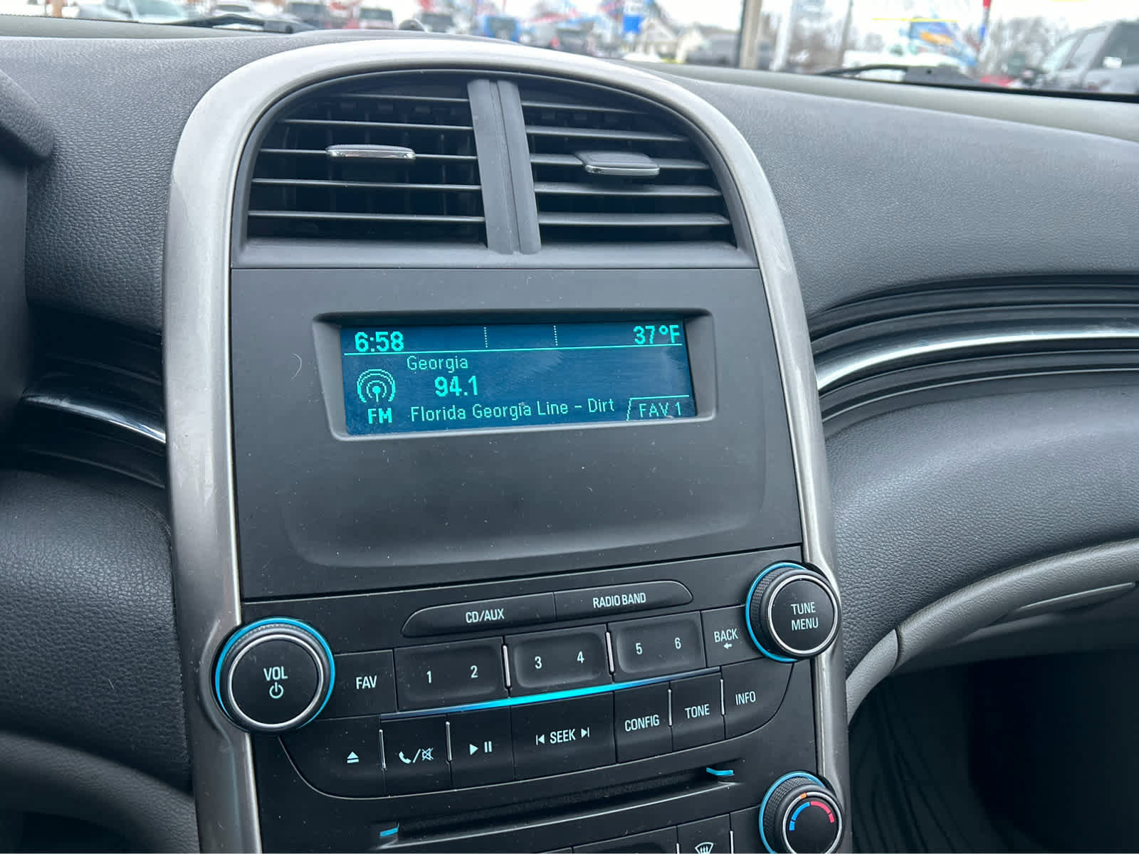 Used 2015 Chevrolet Malibu LS FWD image 24