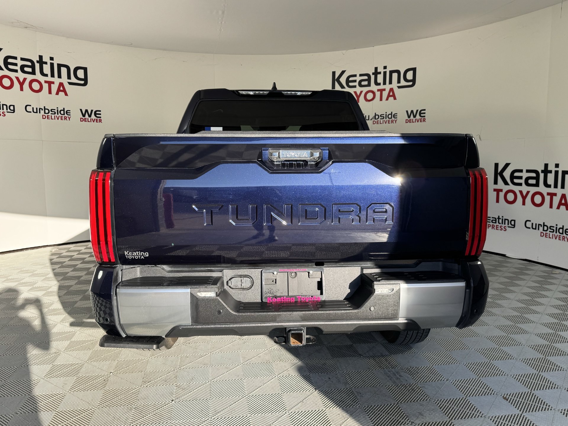 Used 2024 Toyota Tundra Limited w/ Power Package AWD/4WD image 6