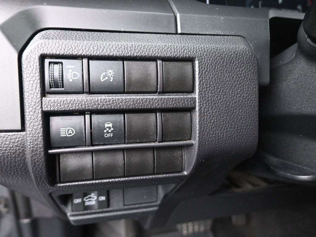 Used 2024 Toyota Tacoma SR image 12