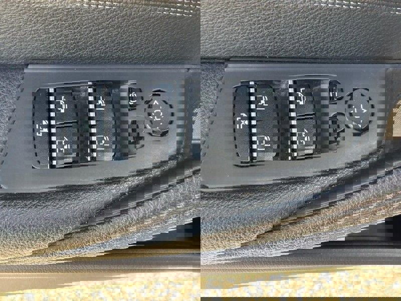 Used 2019 BMW 530i xDrive w/ Convenience Package image 24