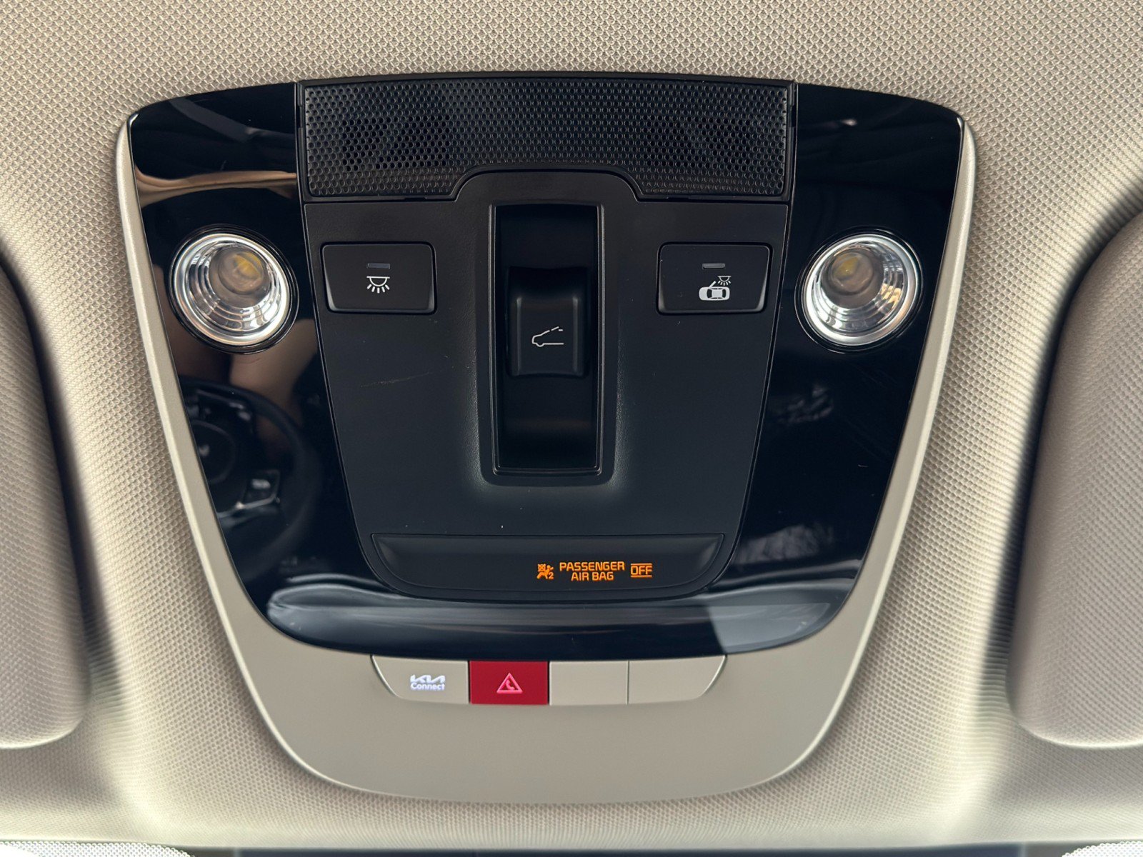 Used 2024 Kia Sorento S w/ Panoramic Sunroof Package AWD/4WD image 29
